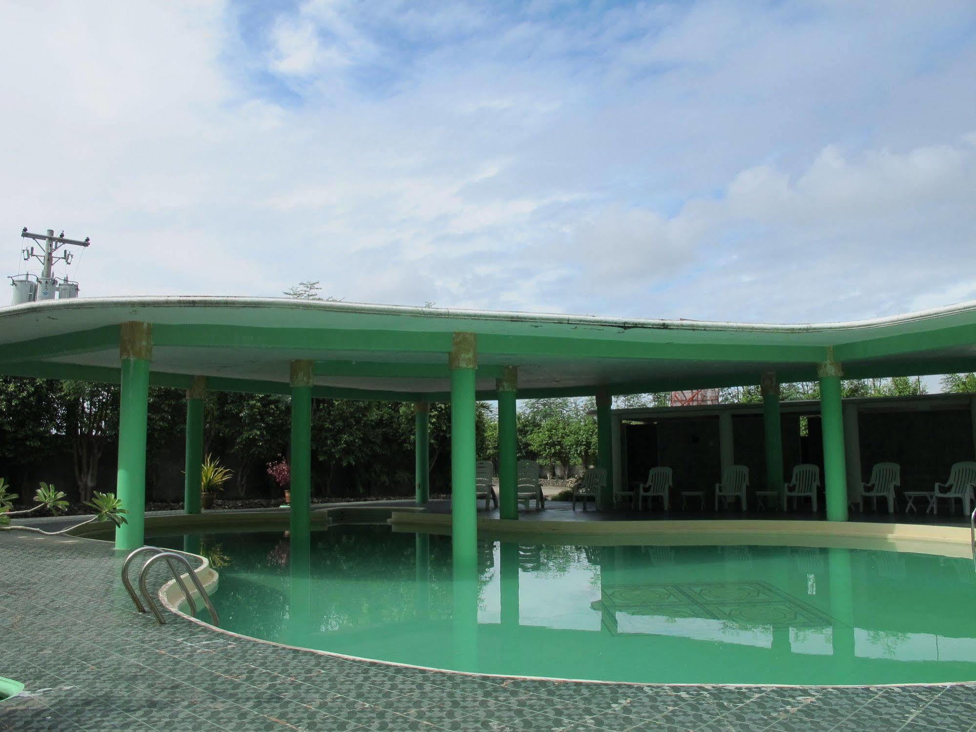 Green One Hotel Lapu-Lapu City Eksteriør billede